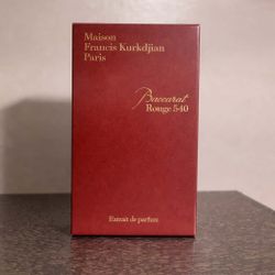 Baccarat Rogue 540 Cologne 