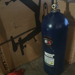 20 Pound Noz Tank