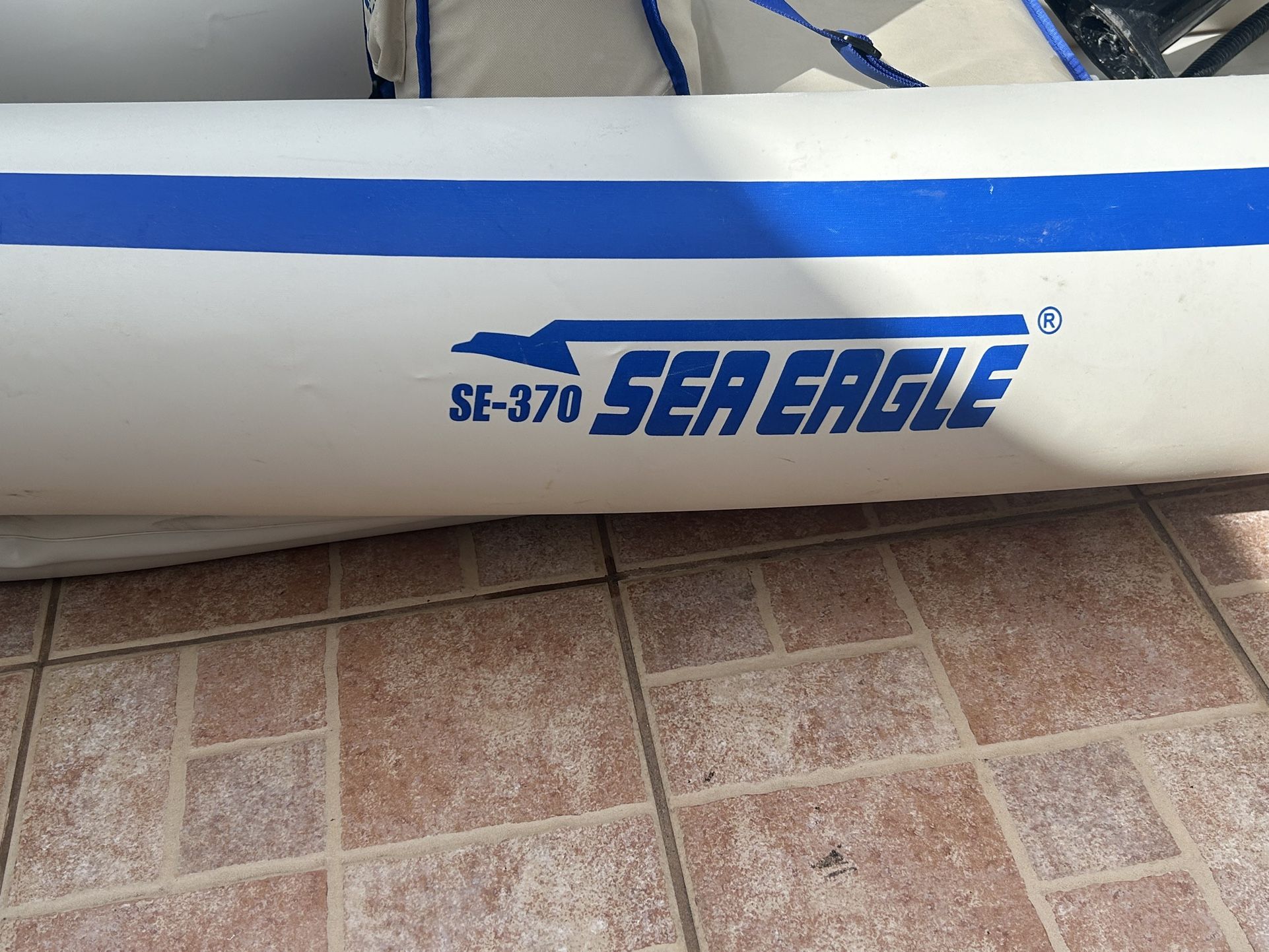 Kayake About 70 Pounds Going For $ 200