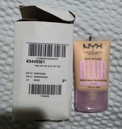 NYX Bare With Me Blurring tint foundation
