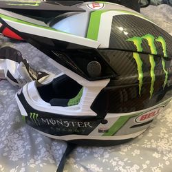 Monster energy bell moto 10 helmet size small