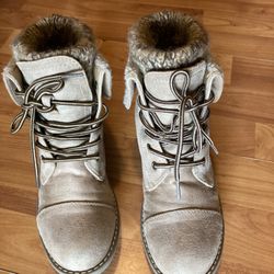 Women Boots  Size   6