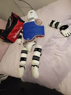 Protective Taekwondo Gear For Children