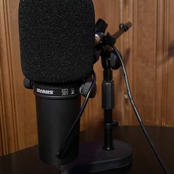 Shure SM7B W/interface, cloud lifter, And interface