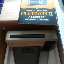 Kodak Pleaser II Camera