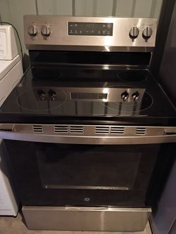 Brand New Whirlpool Stainless Steel Electric Stove 