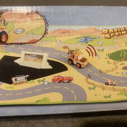 CARS RADIATOR SPRINGS INTERACTIVE PLAY MAT TOW MATER NEW CARS PLAY RUG WITH TOW MATER CAR; NOT TESTED