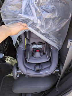 Evenflo Shyft Dualride Car Seat/Stroller