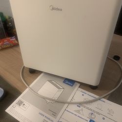 Midea Dehumidifier, 22 Pint, For Basements and Rooms Up To 1,500 Sq Ft, White