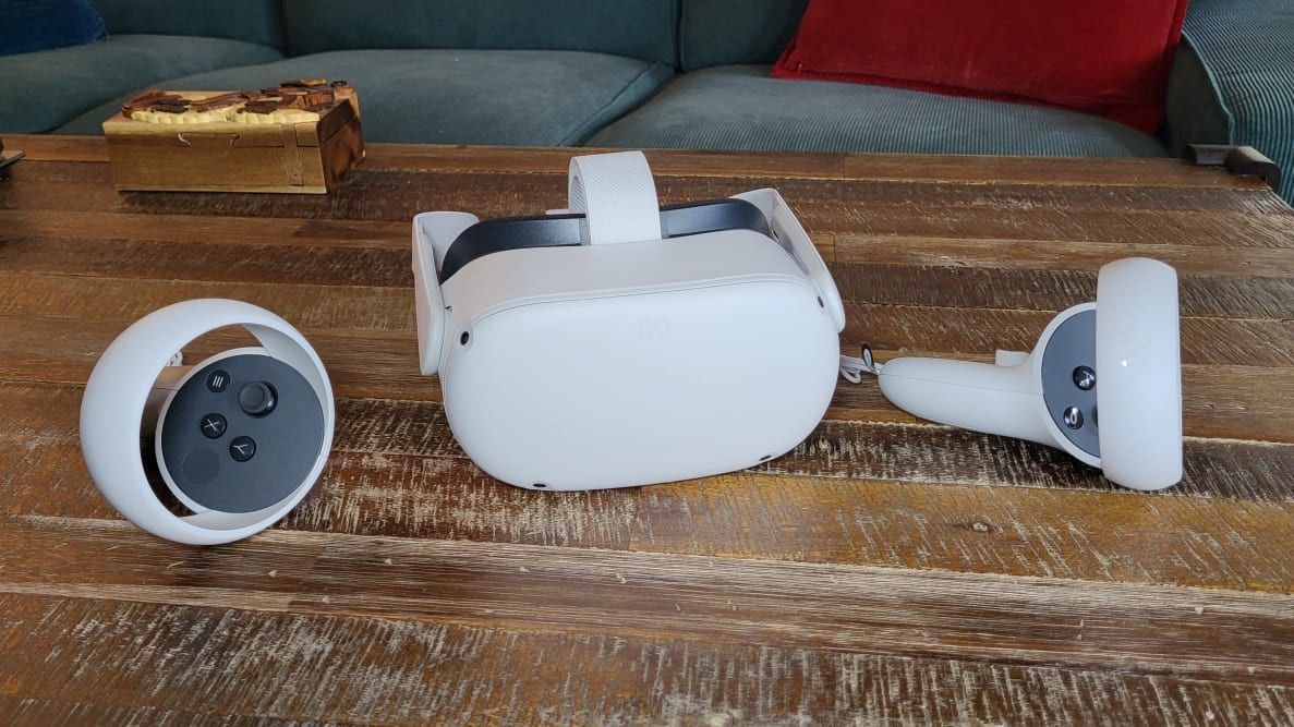 OCULUS META QUEST 2 W/ BOX (NEED GONE IMMEDIATELY)