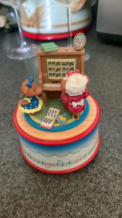 Household Musical Teddybear by Enesco