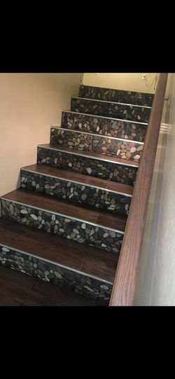 44 metals tile edging= aluminum polished= only 10 dlr ea/ retail 22 dlr