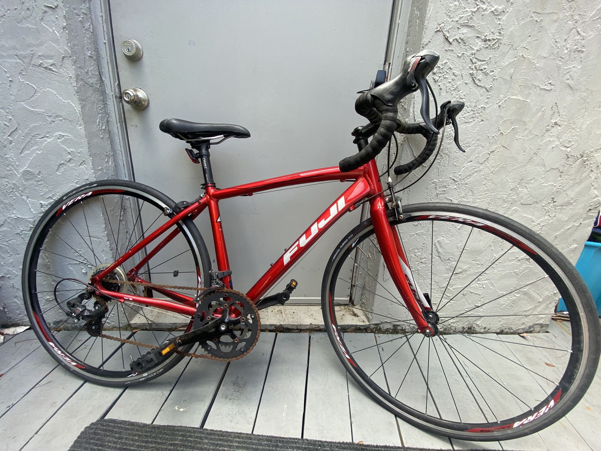 Fuji Finest 2.3 Road Bike