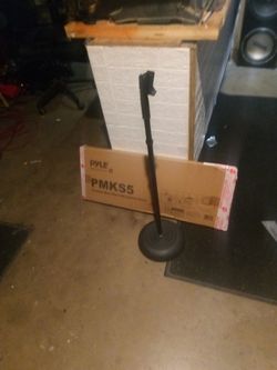 Mic Stands 2 Of Them Pyle