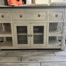 TV Stand / Console