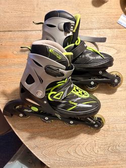 Kids/teens Rollerblades