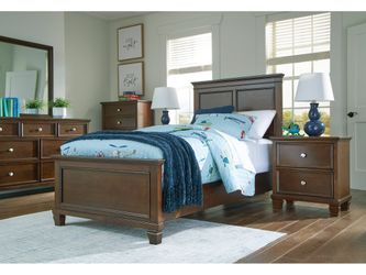 Danabrin Brown Twin Panel 5-Piece Bedroom Set w/ 2 Nightstands (Online Special Price)