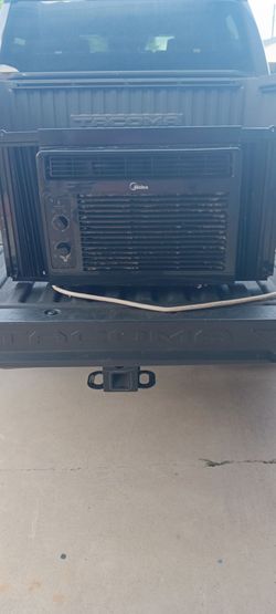 Ac unit 5,000 btu Medea.