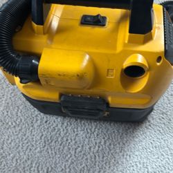 Dewalt DCV580 Vacuum 