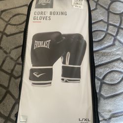 New In Package Core Boxing Gloves Tag 39$