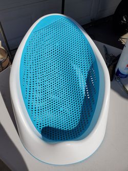 Baby bath support.