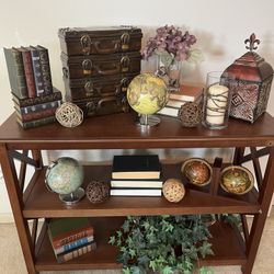 Decor To Stage a Bookshelf 