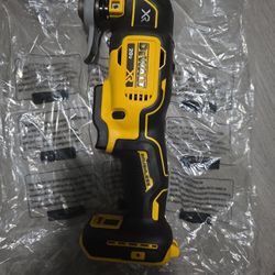 DEWALT 20VMAX XR BRUSHLESS 3-SPEED DCS356 CORDLESS OSCILLATING MULTY-TOOL (TOOL ONLY)PRICE IS FIRM 