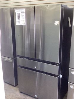 Samsung Bespoke 36 in. 29 cu. Ft. Standard depth 4 door French door refrigerator w/ sphere ice
