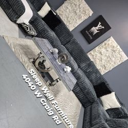 ✨️ Sectional Sofa ✨️ Furniture Queen Bedrooms, Dining Avail 