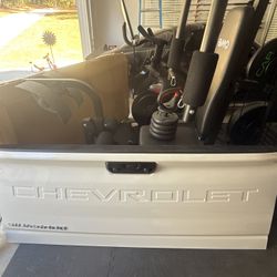 2019-2024 Chevy Silverado Tailgate