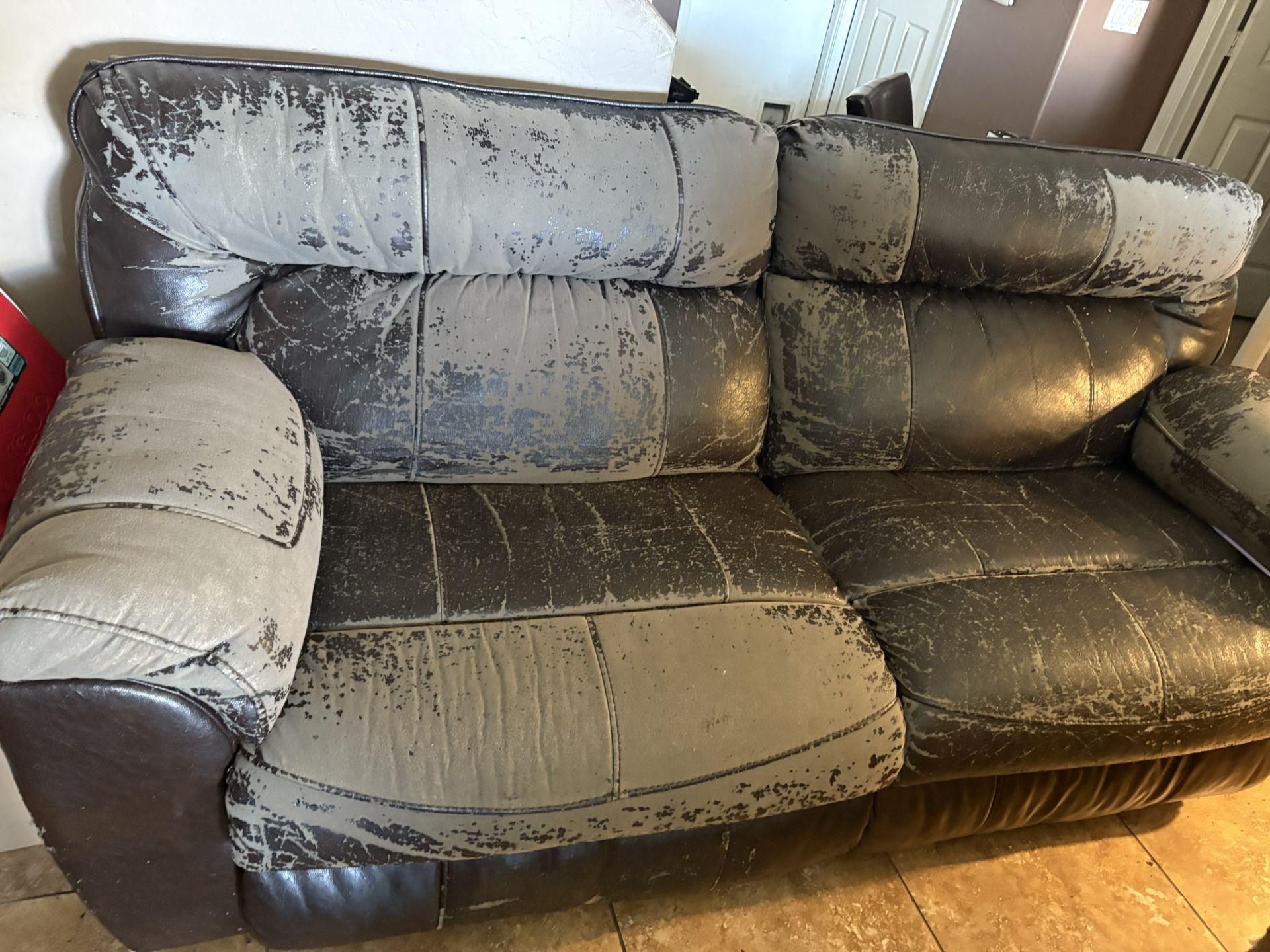 Free Recliner Couches