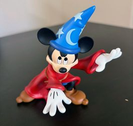 Mickey Mouse Sorcerer‘s Apprentice Statue