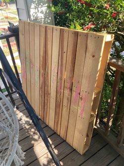 Wooden pallet