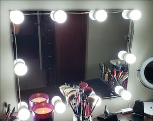 LED Lighted Vanity Mirror