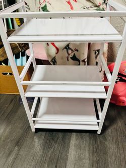 Rolling white shelf