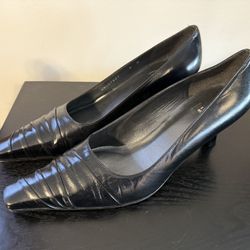 Stuart Weitzman Black Leather Kitten Heels - Women's Size 8