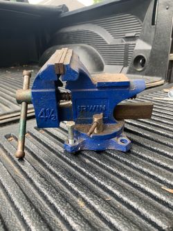 Irwin Swivel base vise 41/2 inch jaws