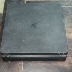 PS4 Slim