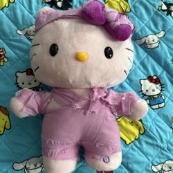 Hello kitty Mummy Greeter 