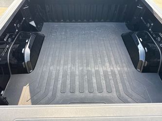 Bed mat for 19-26 Silverado short bed