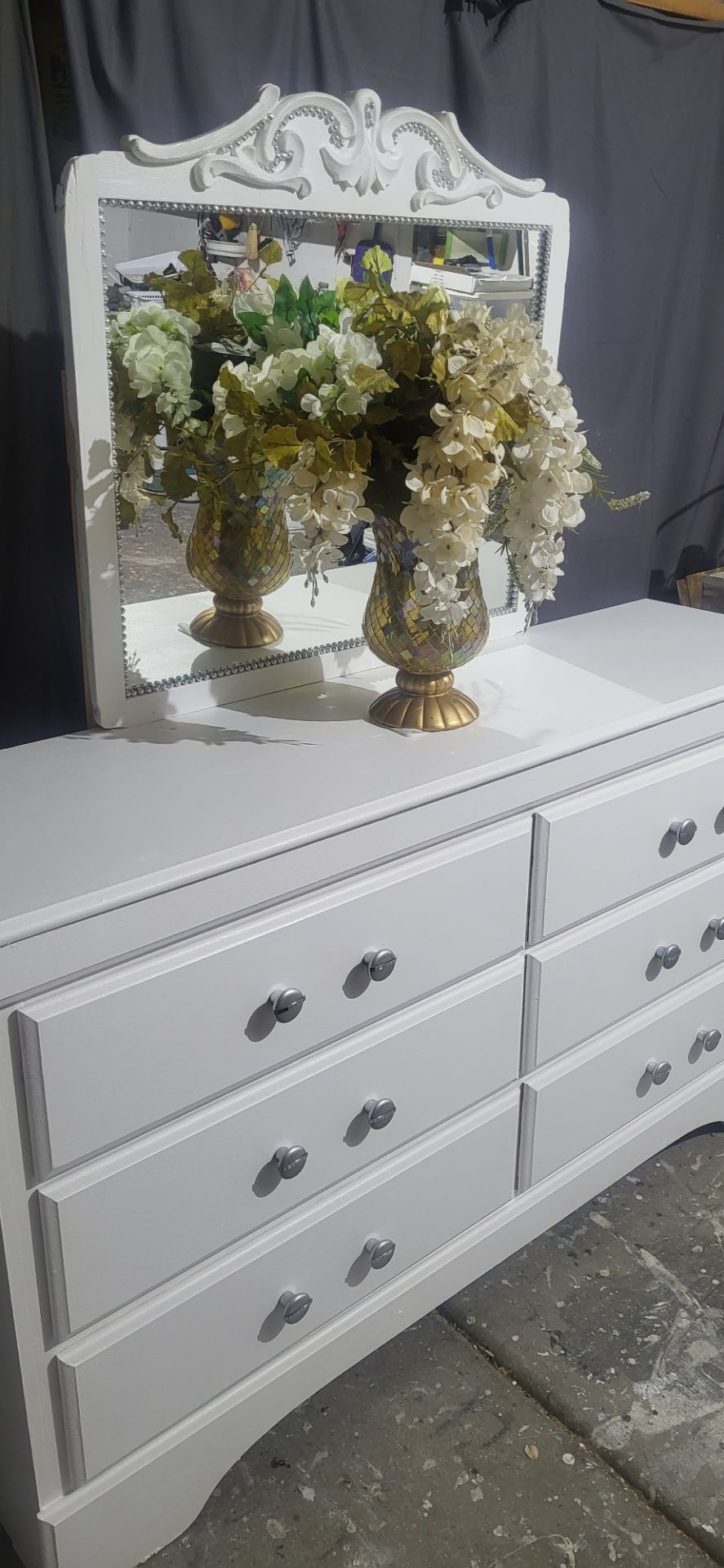Beautiful Farmhouse Dresser With Mirror 6 Draws on Rollers, Perfect Condition