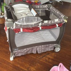 Pack & Play S Changing Table Attached 
