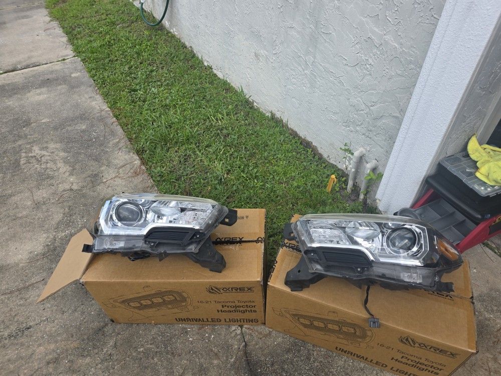 Toyota tacoma headlights