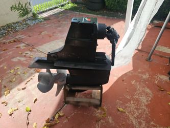 Bravo 3  outdrives  2016  700 hrs  like new  212