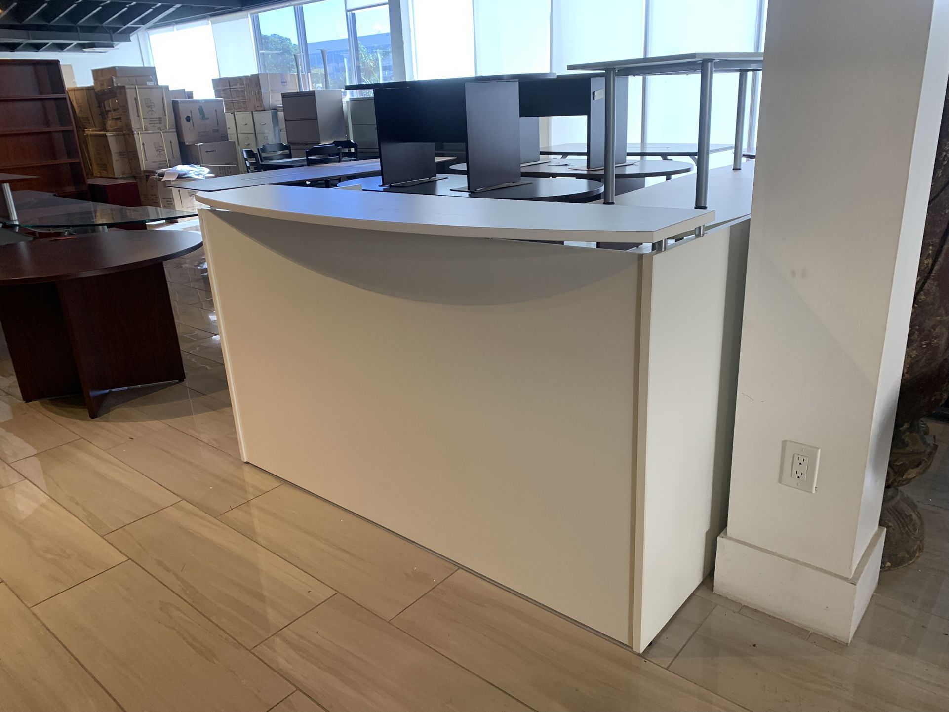 Reception Desk Shell 72” White