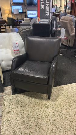 Bower accent chair