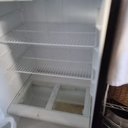 GG ELECTRIC  REFRIGERATOR 