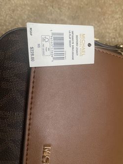 Michael Kors Bedford Legacy MD Dome Satchel Leather Purse New for Sale in  Phoenix, AZ - OfferUp