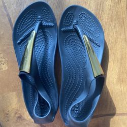 Crocs Summer Sandals With Gold Medalion
