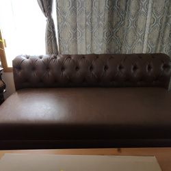 Free Couch 